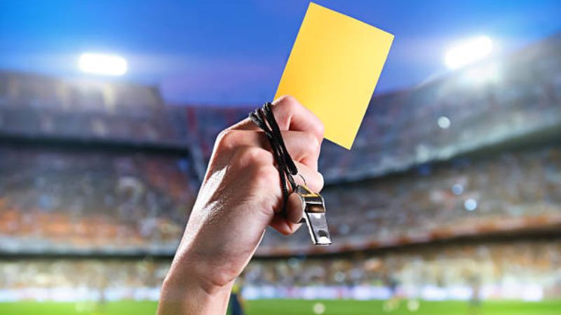 Mục đích ra đời của luật thẻ vàng trong bóng đá